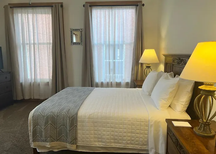 Hotel Canyon Rose Bisbee